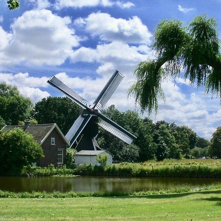Bed & Breakfast Tegenover De Molen Haarlem Esterno foto