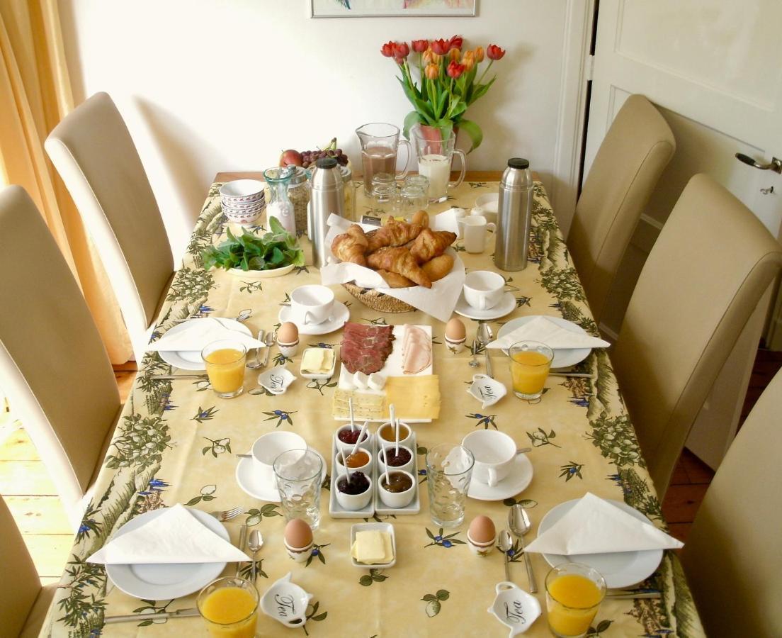 Bed & Breakfast Tegenover De Molen Haarlem Esterno foto